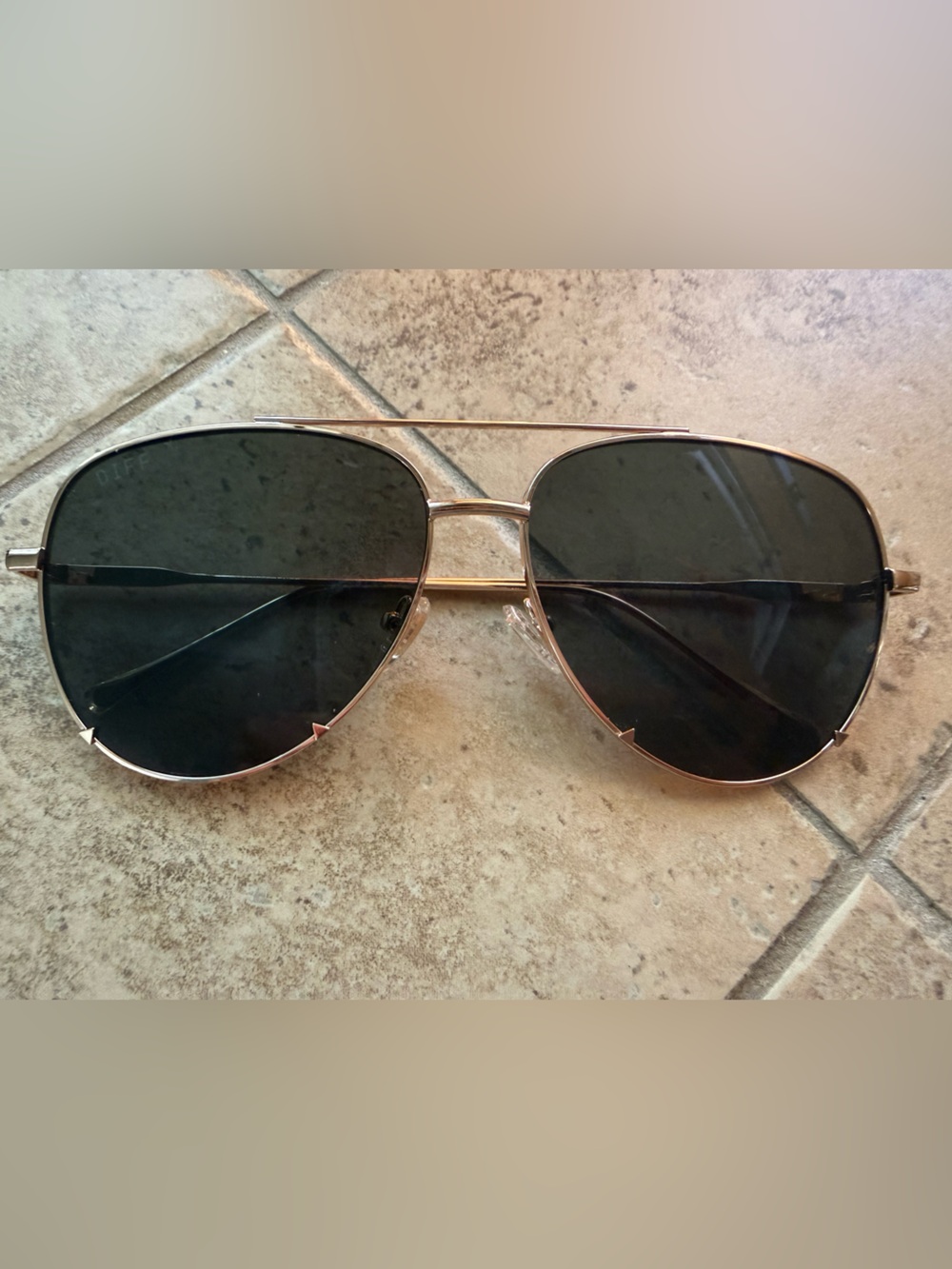 Diff Aviator Sunglasses in Black and Gold